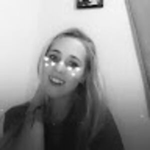 Meet your Posher, Desiray